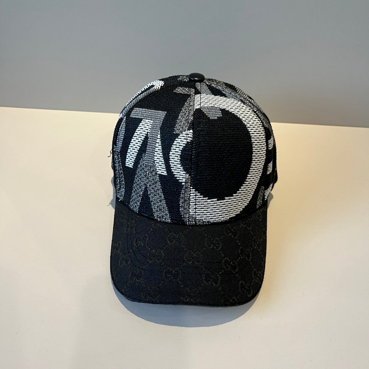 China Replica Gucci Hats 22usd Only