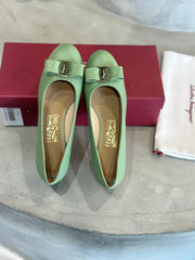 China Replica Ferragamo Women Shoes 98usd Only