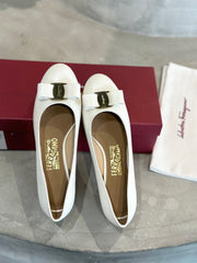 China Replica Ferragamo Women Shoes 98usd Only