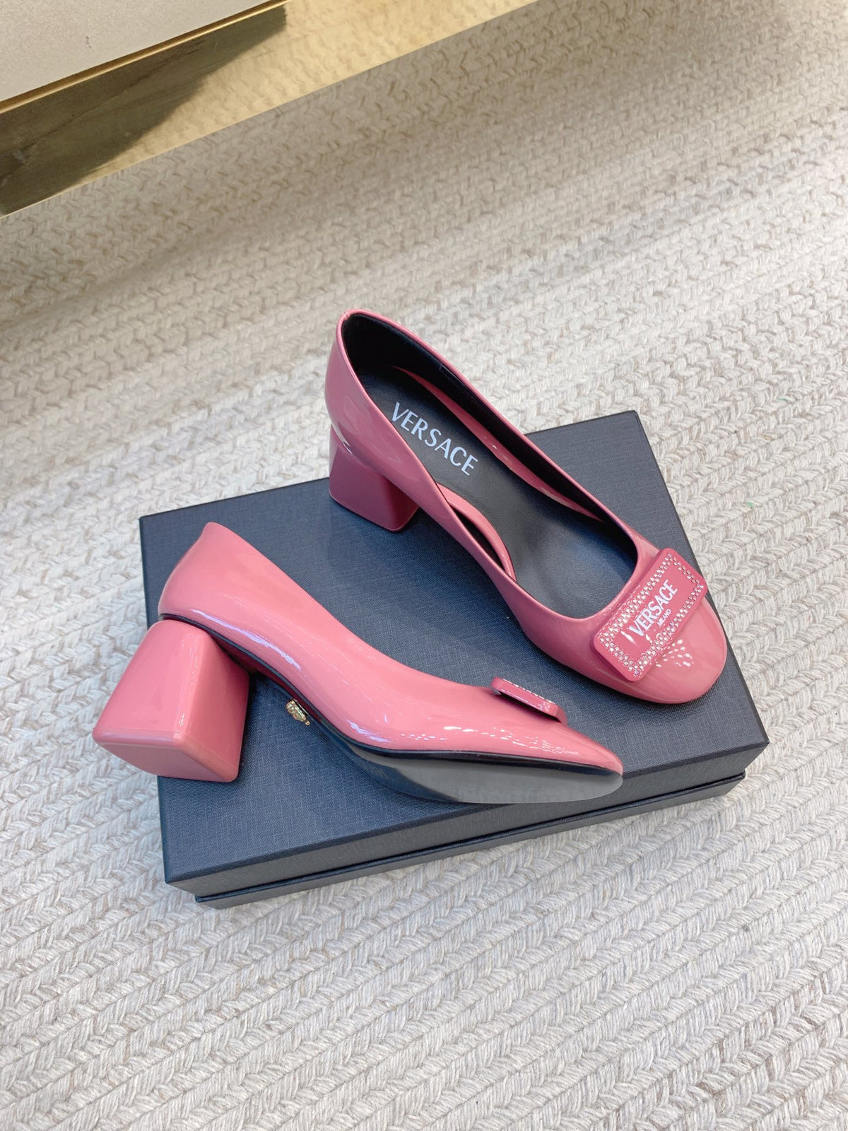 China Replica Versace Women Shoes 108usd Only