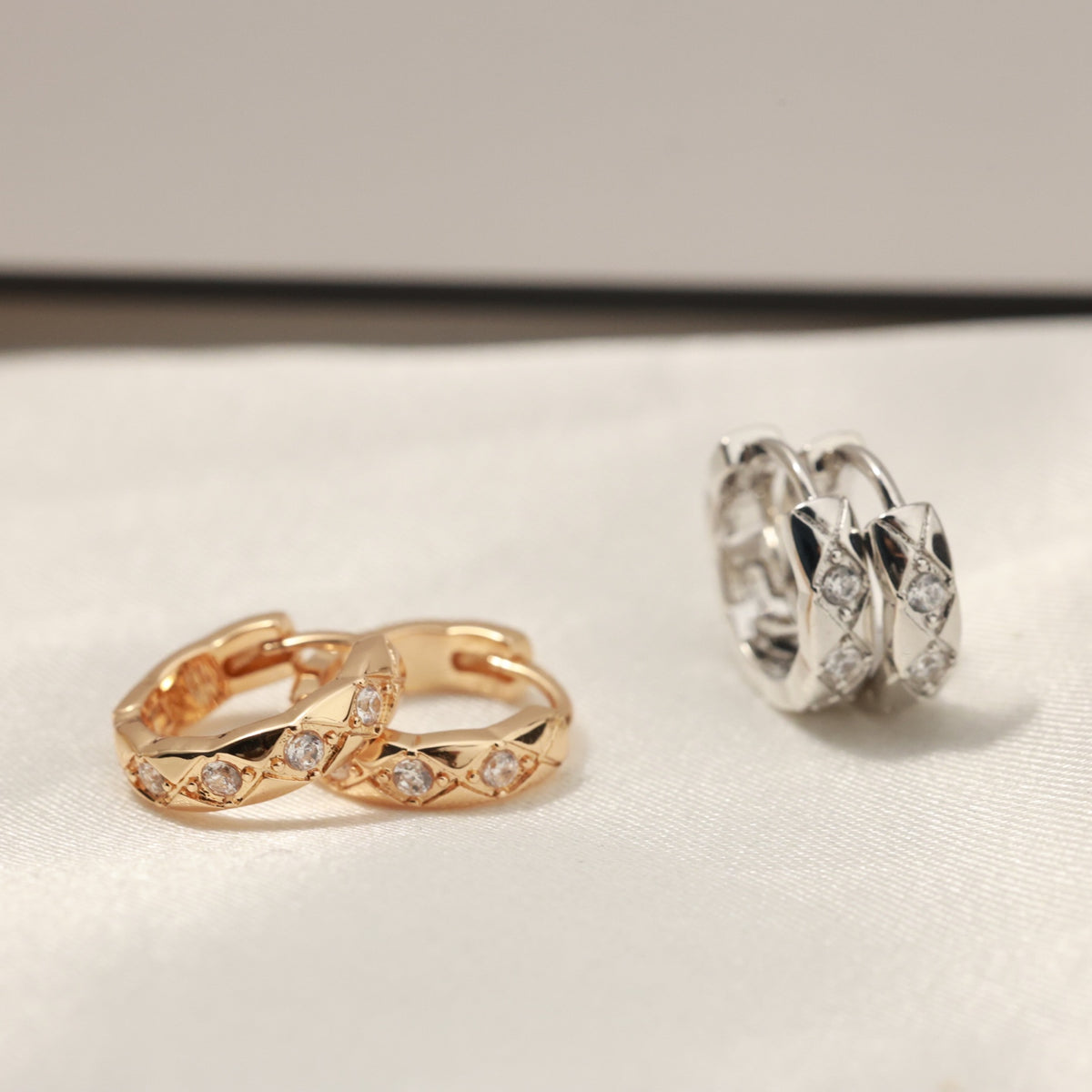 China Replica Chanel Earrings 24usd Only