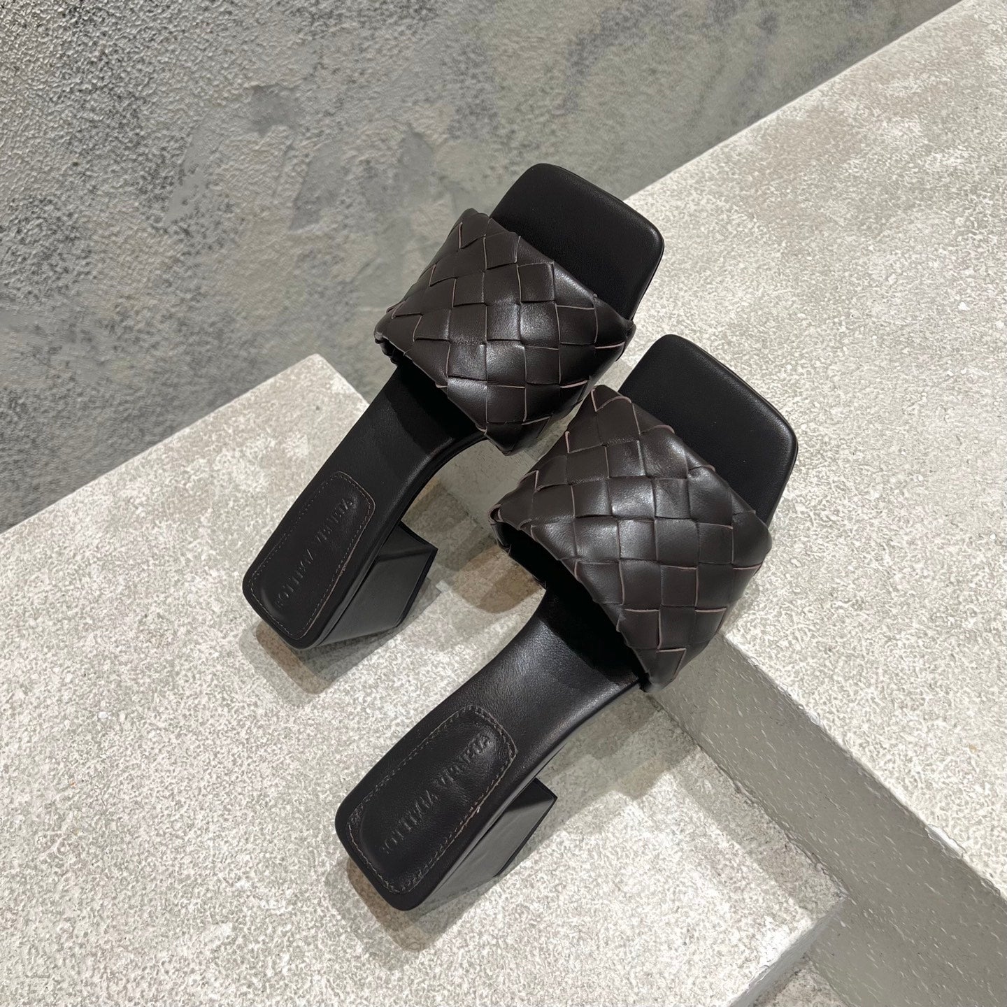 China Replica Bottega Veneta Women Shoes 108usd Only