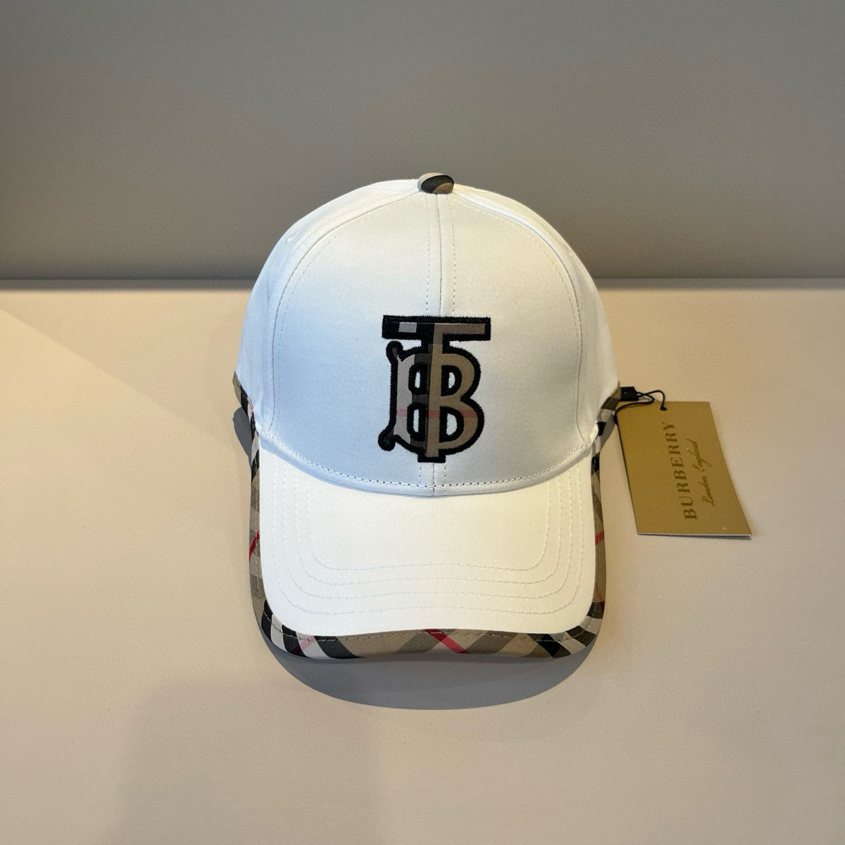 China Replica Burberry Hats 22usd Only