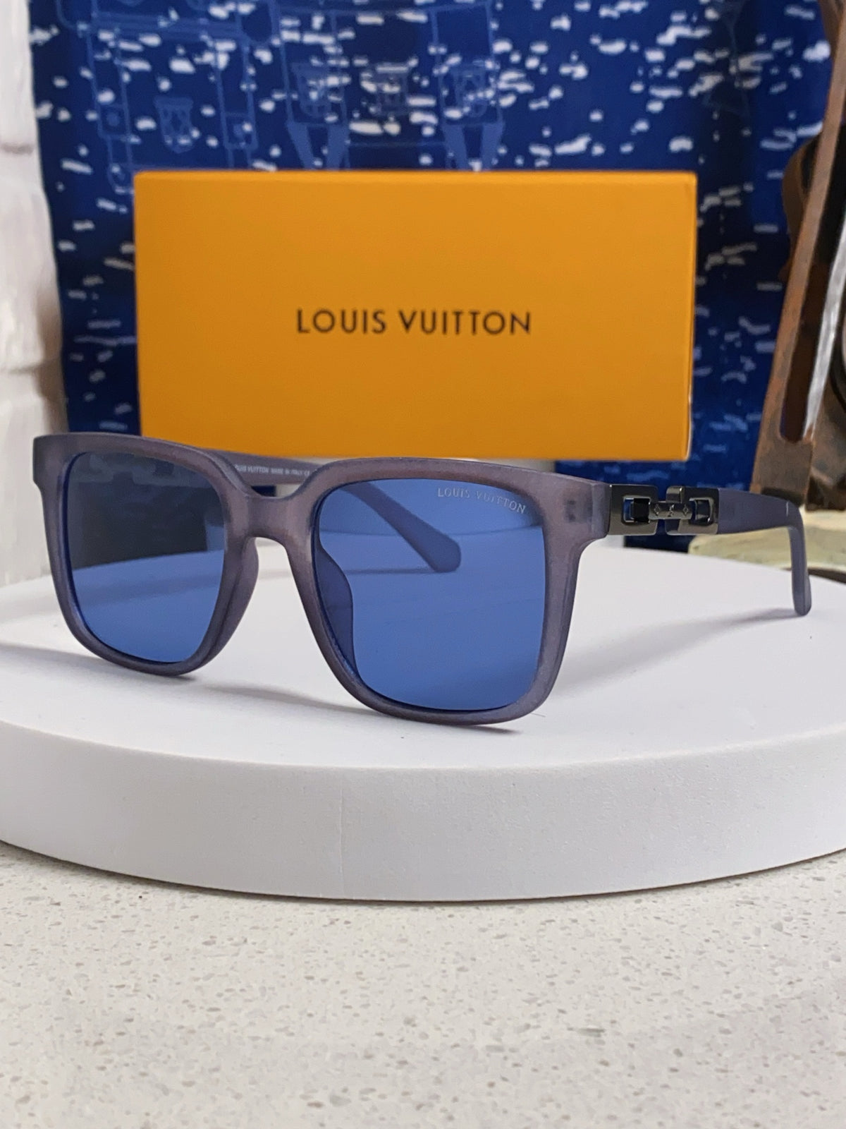 China Replica LV Sunglasses 32usd Only