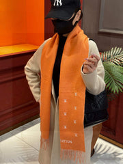 China Replica LV Scarf 52usd Only