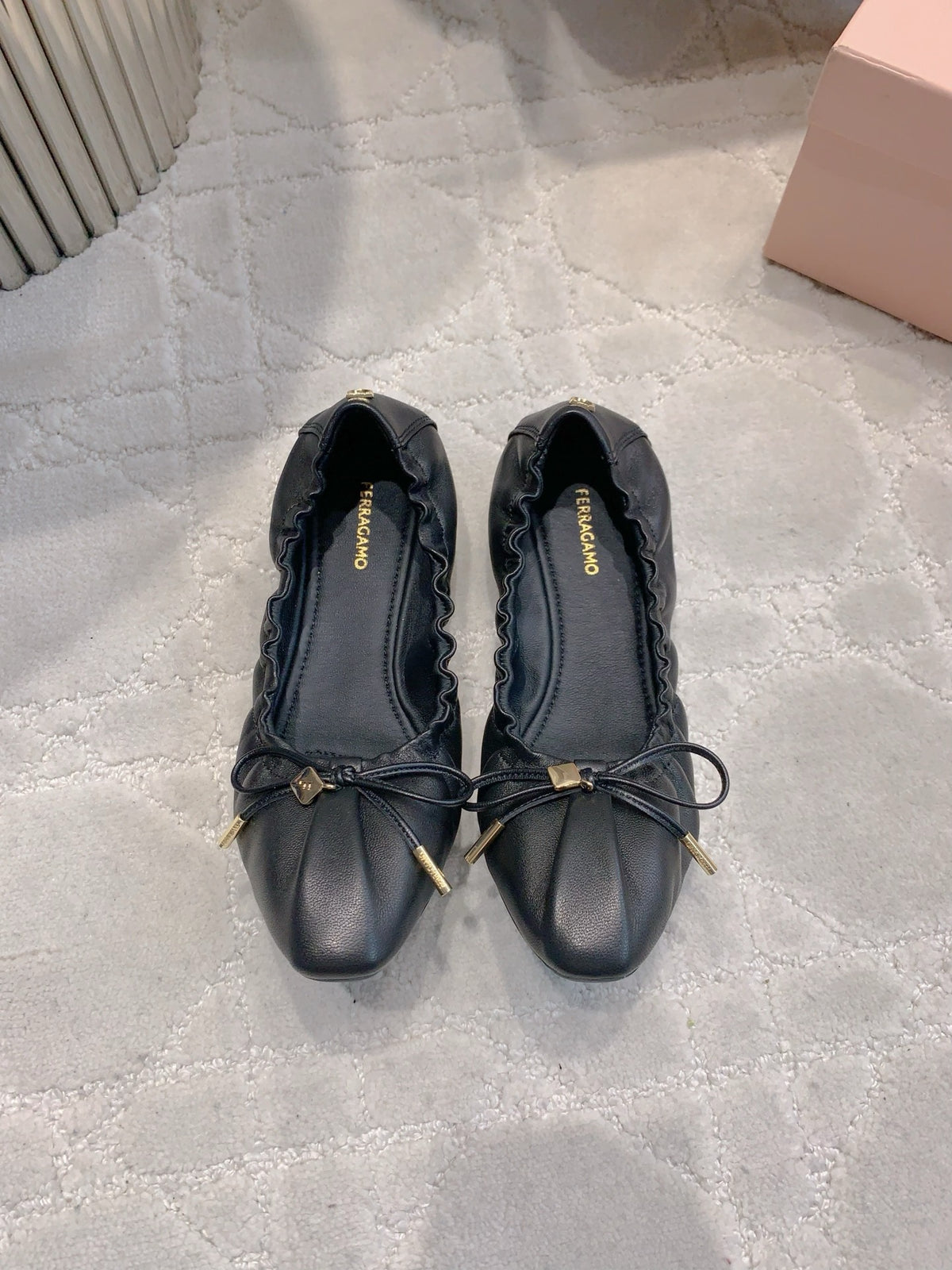 China Replica Ferragamo Women Shoes 94usd Only