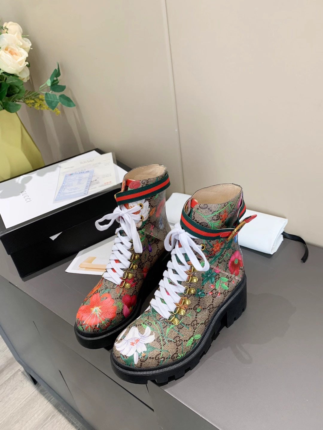 China Replica Gucci Women Shoes 84usd Only