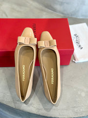 China Replica Ferragamo Women Shoes 102usd Only