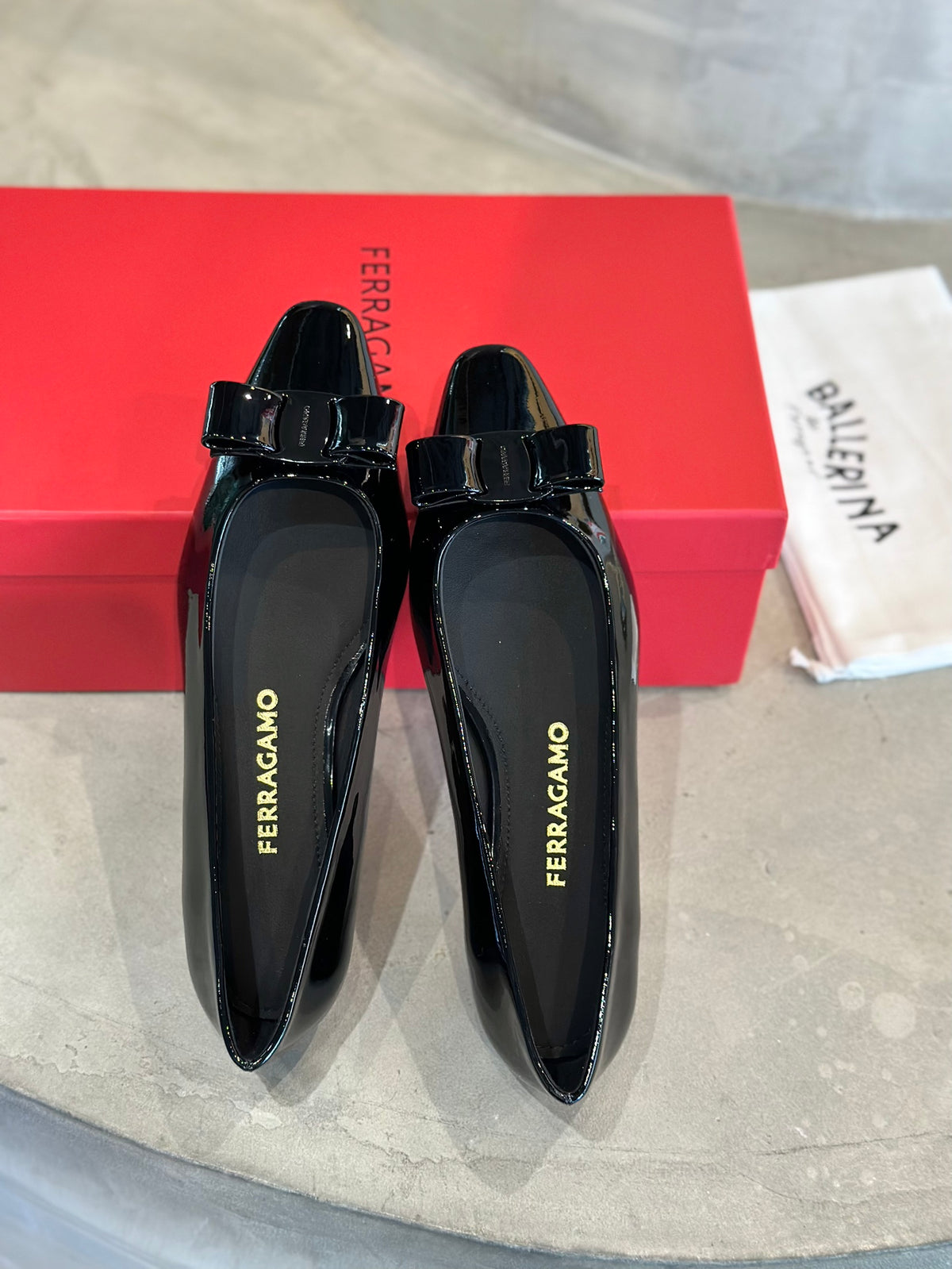 China Replica Ferragamo Women Shoes 102usd Only