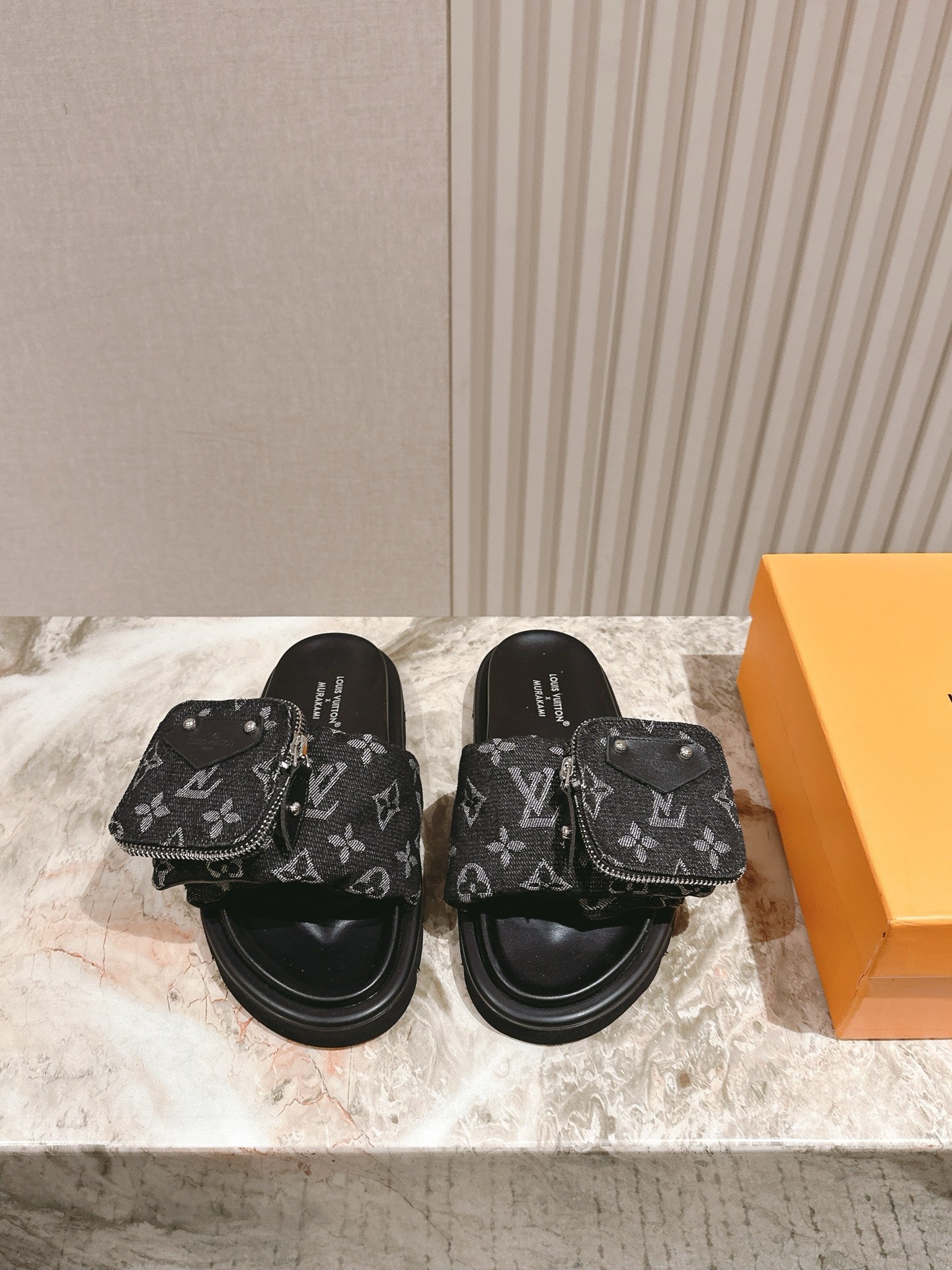 China Replica LV Women Shoes 77usd Only