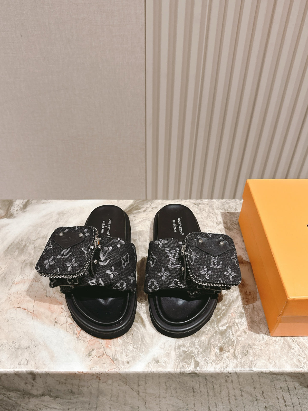 China Replica LV Women Shoes 77usd Only