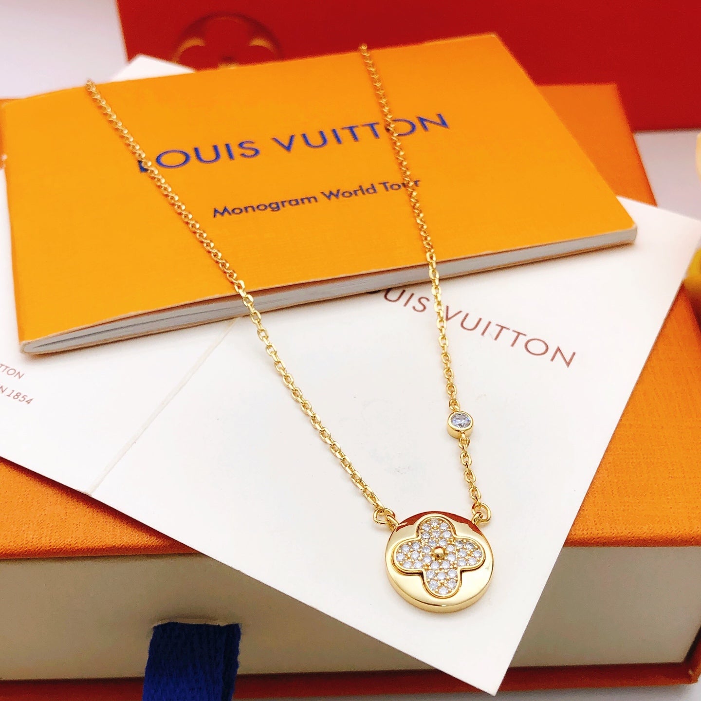 China Replica LV Necklaces 32usd Only