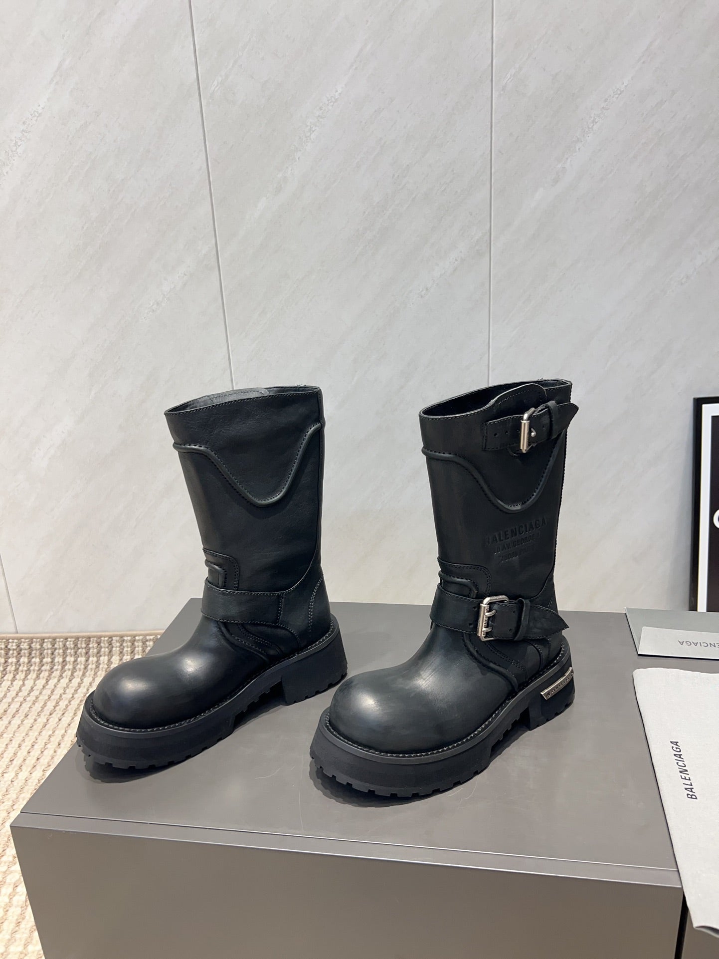 China Replica Balenciaga Women Shoes 175usd Only