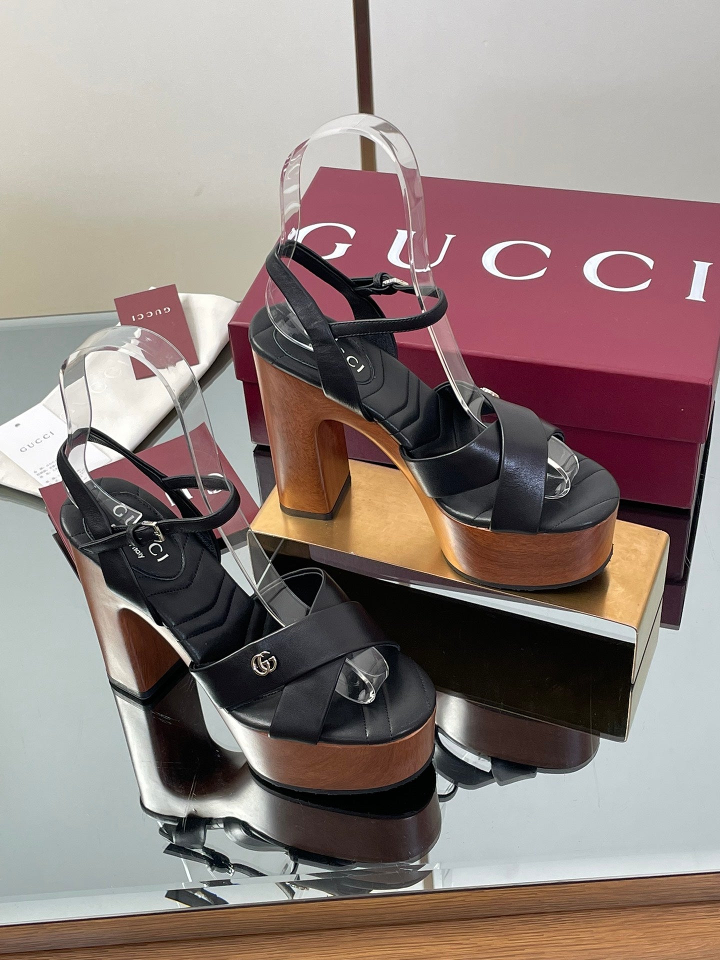 China Replica Gucci Women Shoes 112usd Only
