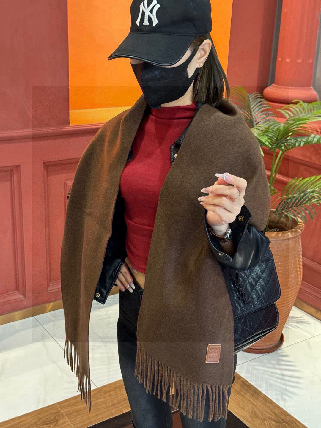 China Replica Loewe Scarf 50usd Only
