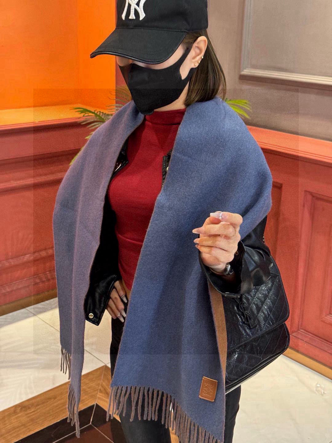 China Replica Loewe Scarf 50usd Only