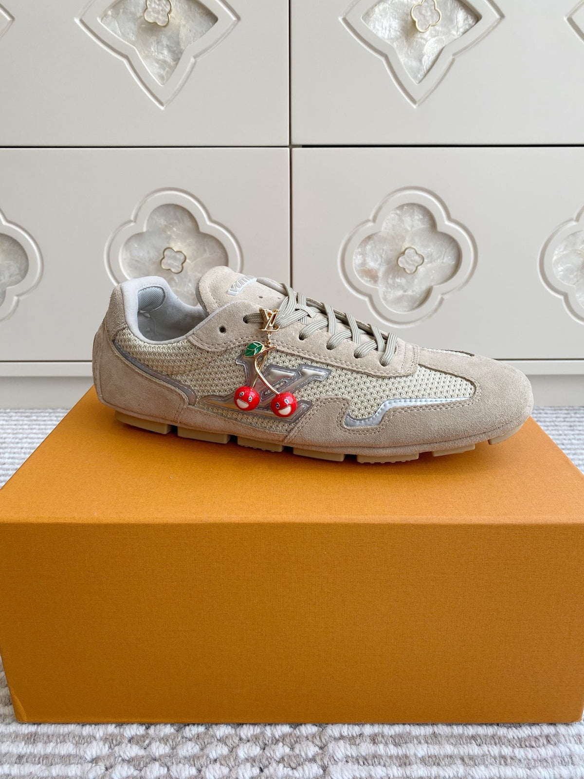 China Replica LV Women Shoes 122usd Only