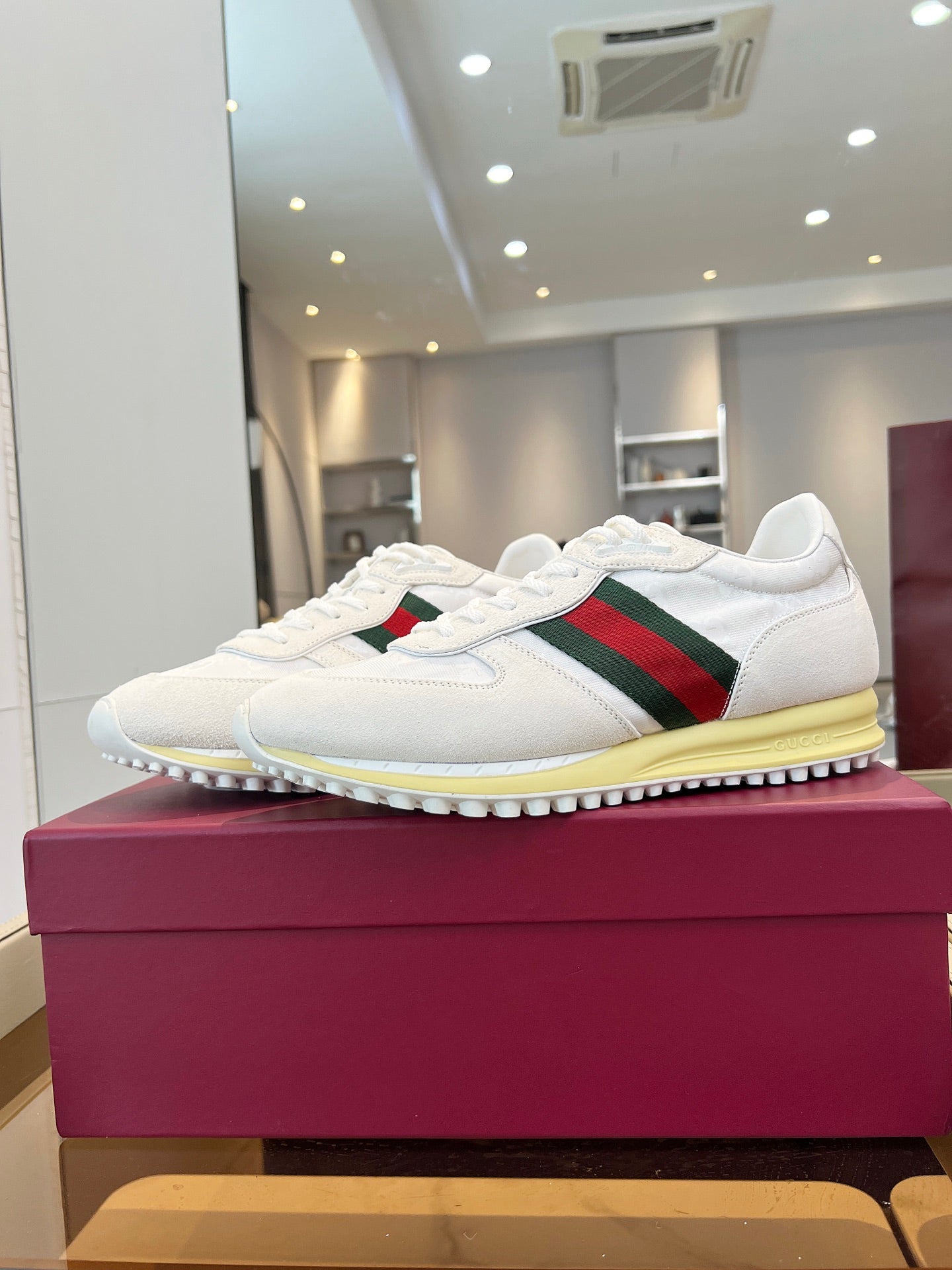 China Replica Gucci Women Shoes 102usd Only