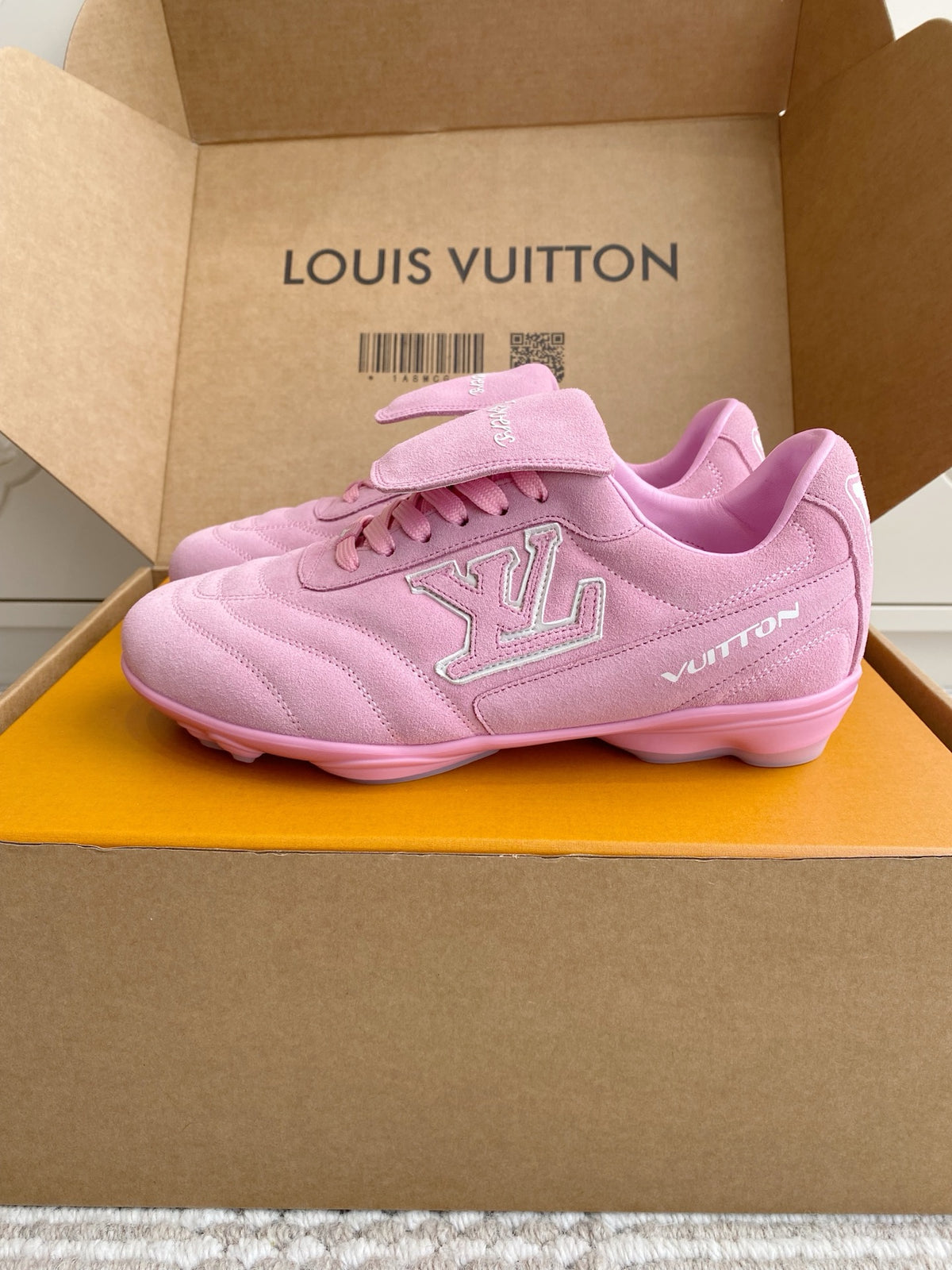 China Replica LV Women Shoes 126usd Only