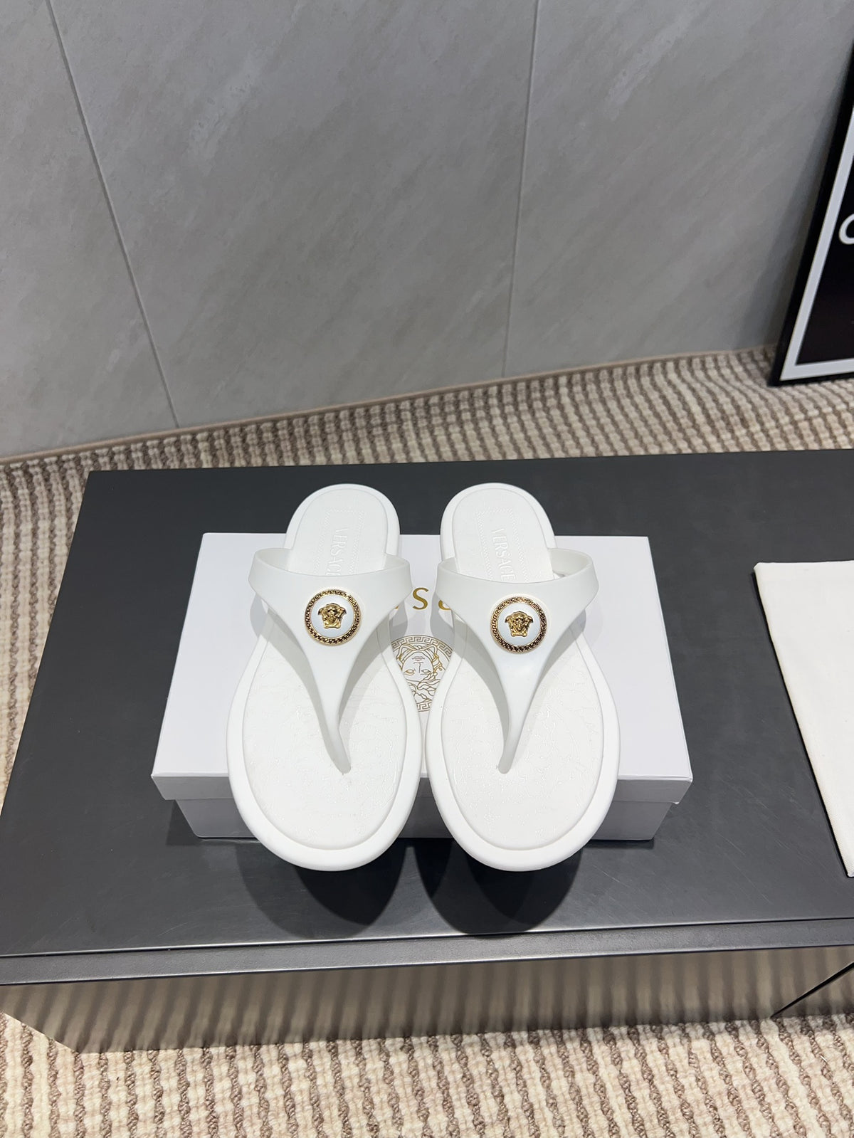 China Replica Versace Women Shoes 59usd Only