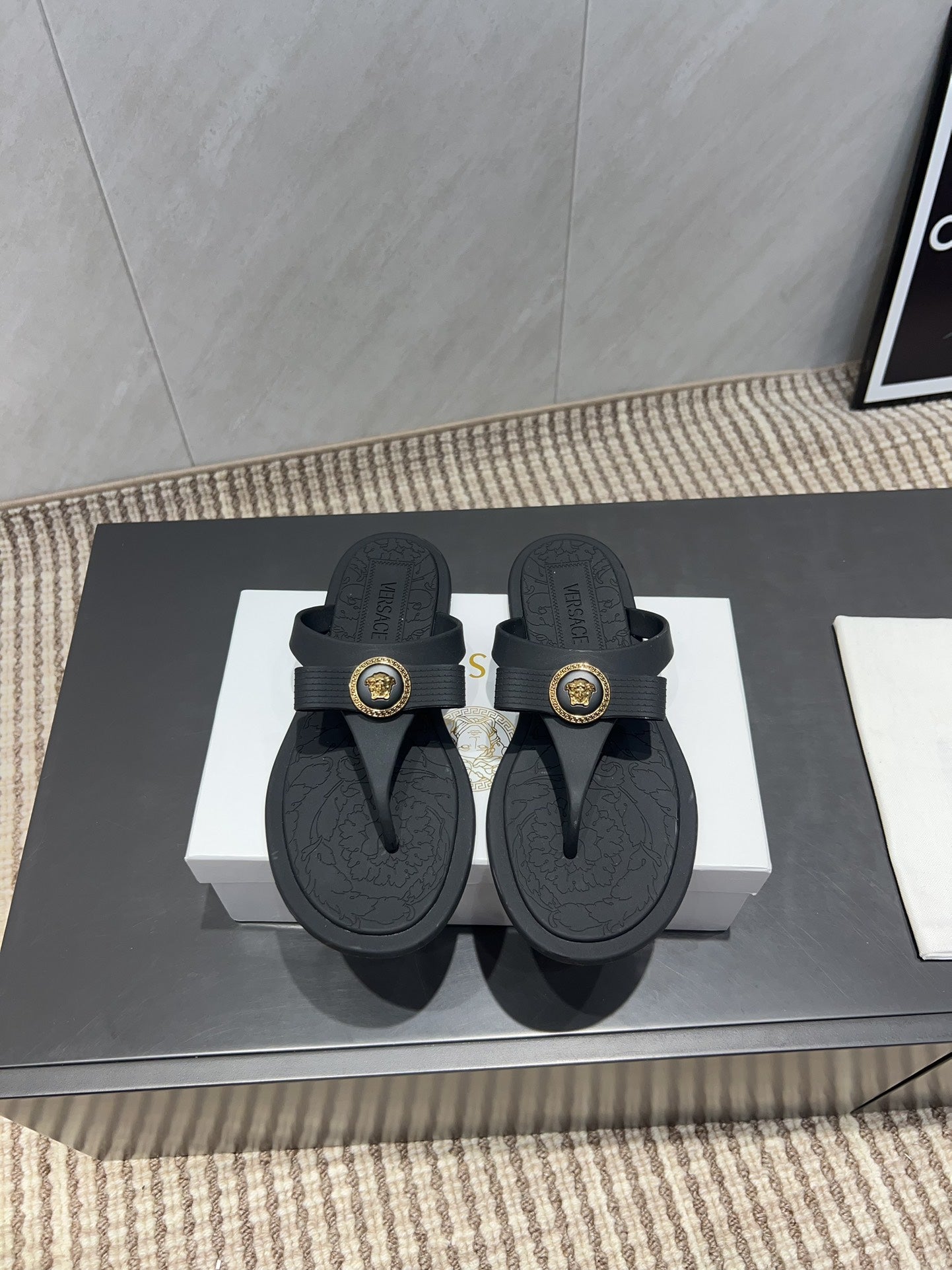 China Replica Versace Women Shoes 59usd Only
