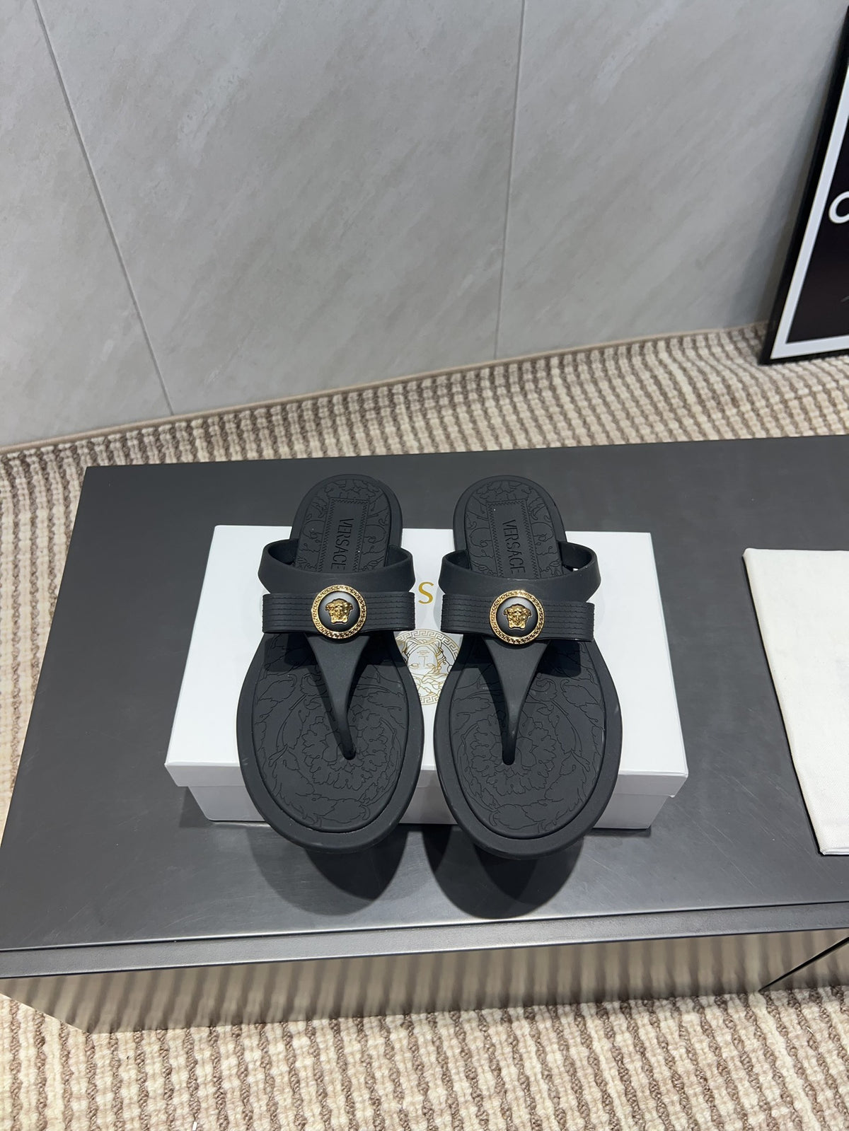 China Replica Versace Women Shoes 59usd Only