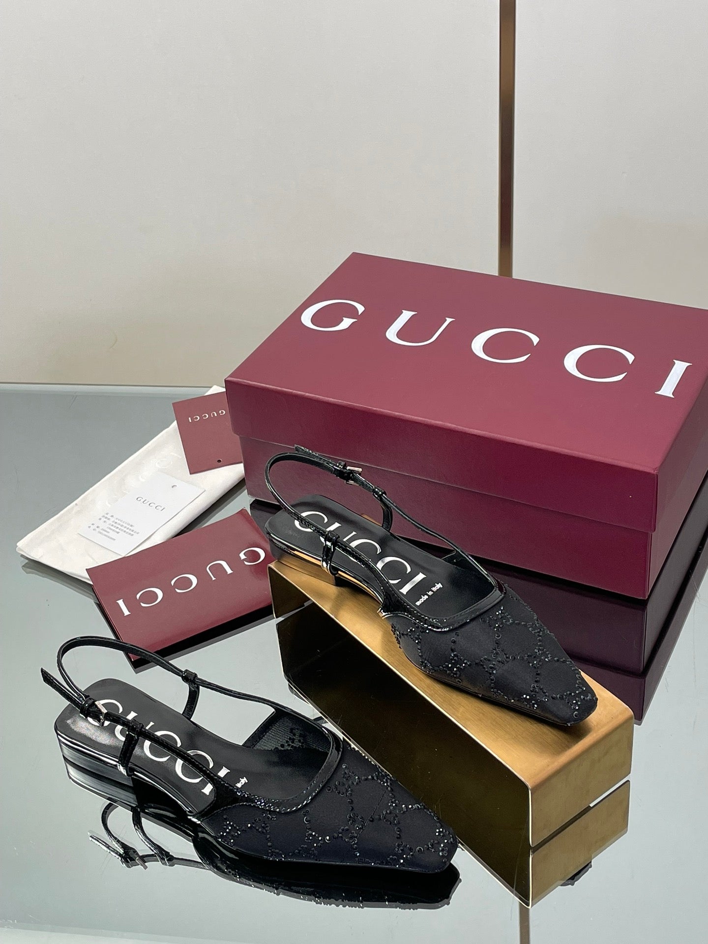 China Replica Gucci Women Shoes 102usd Only