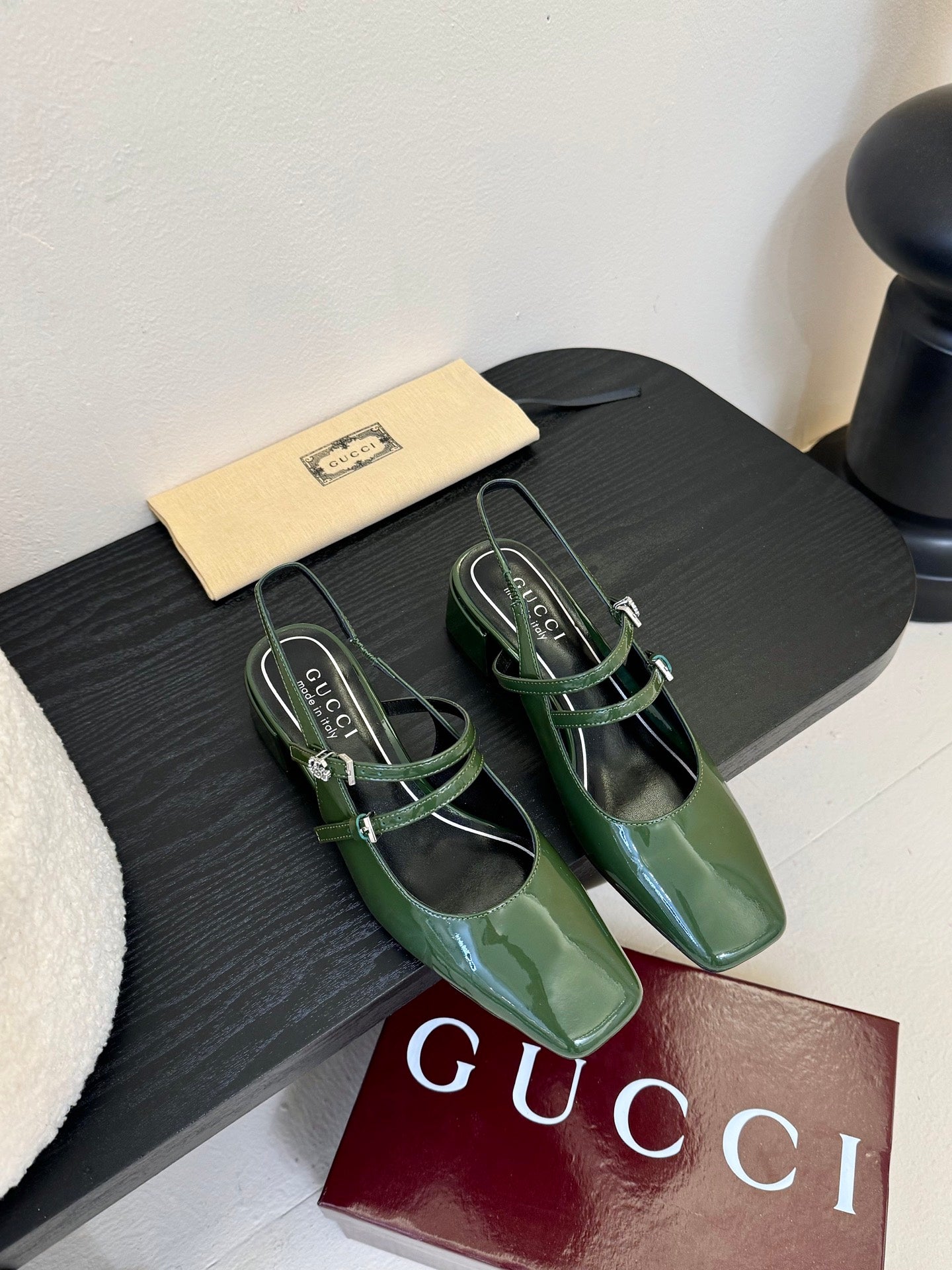 China Replica Gucci Women Shoes 102usd Only