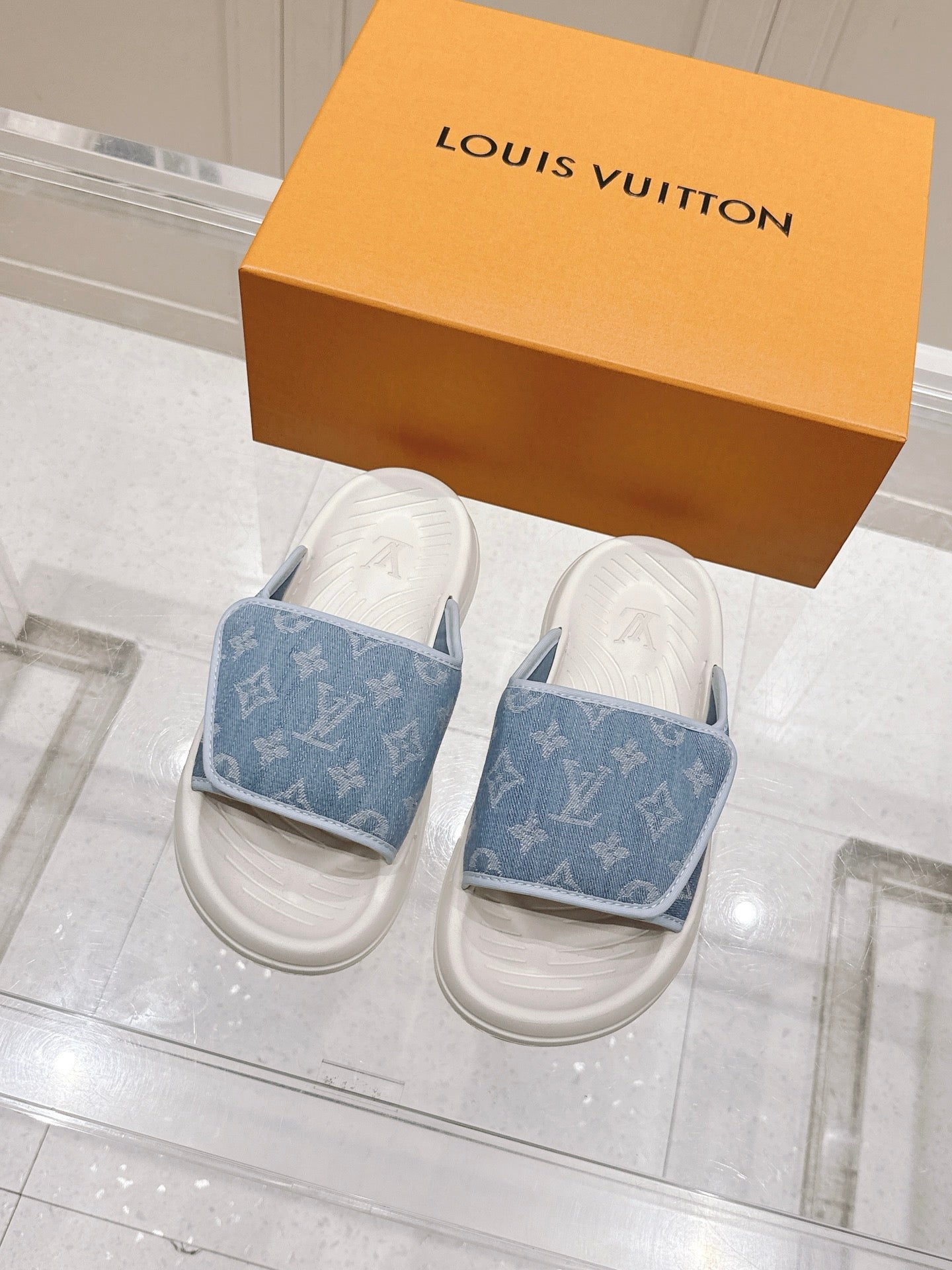 China Replica LV Women Shoes 74usd Only