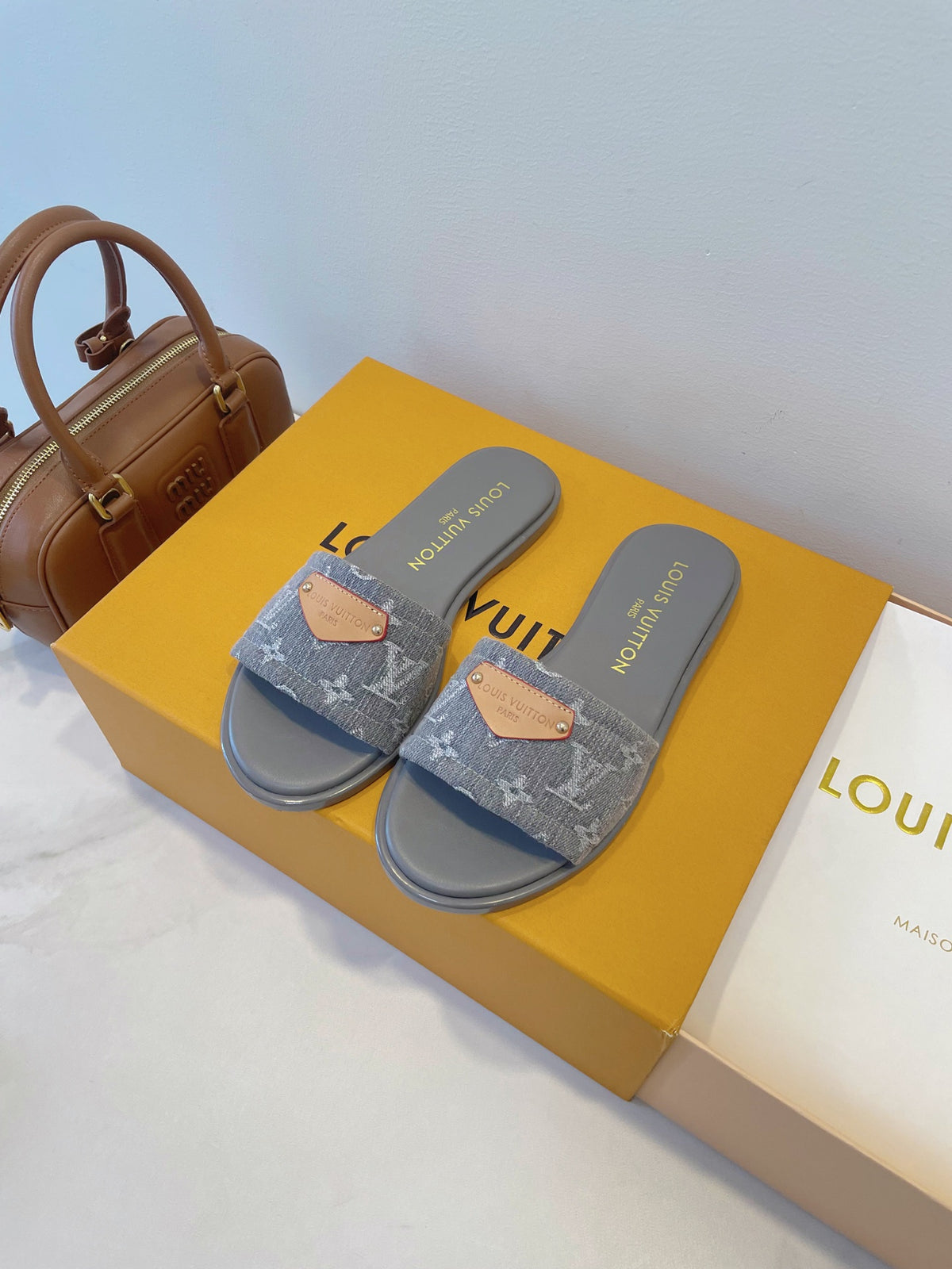 China Replica LV Women Shoes 80usd Only
