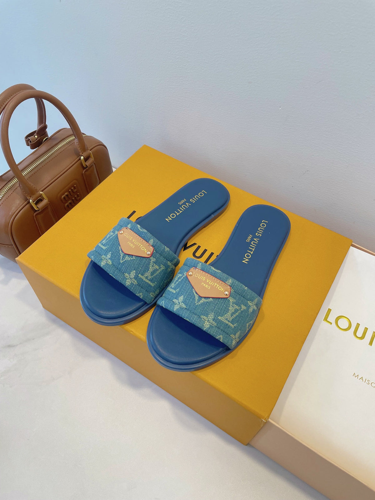 China Replica LV Women Shoes 80usd Only