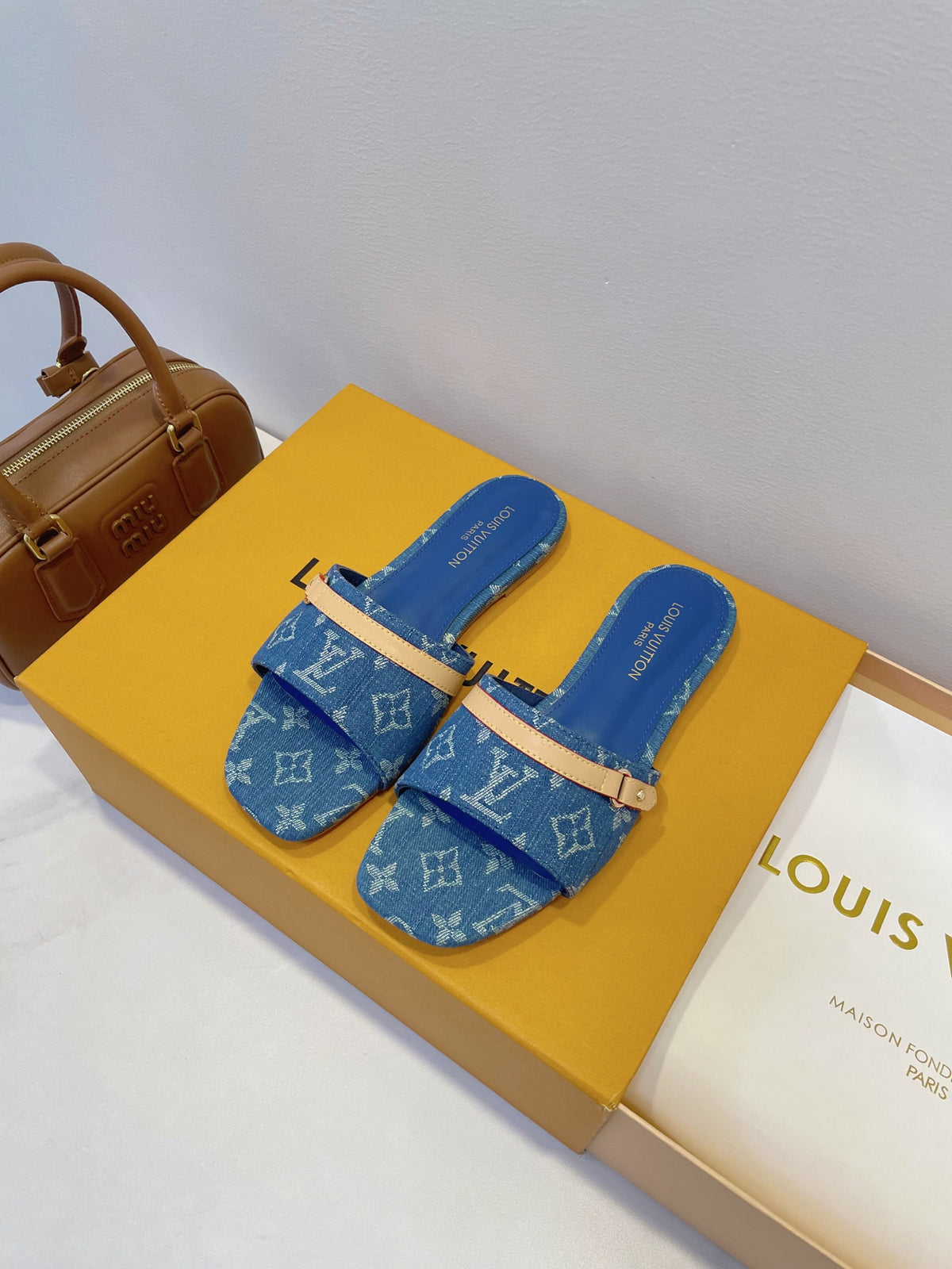 China Replica LV Women Shoes 80usd Only