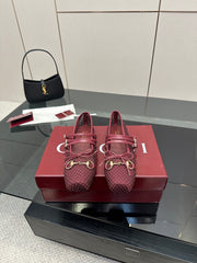 China Replica Gucci Women Shoes 102usd Only