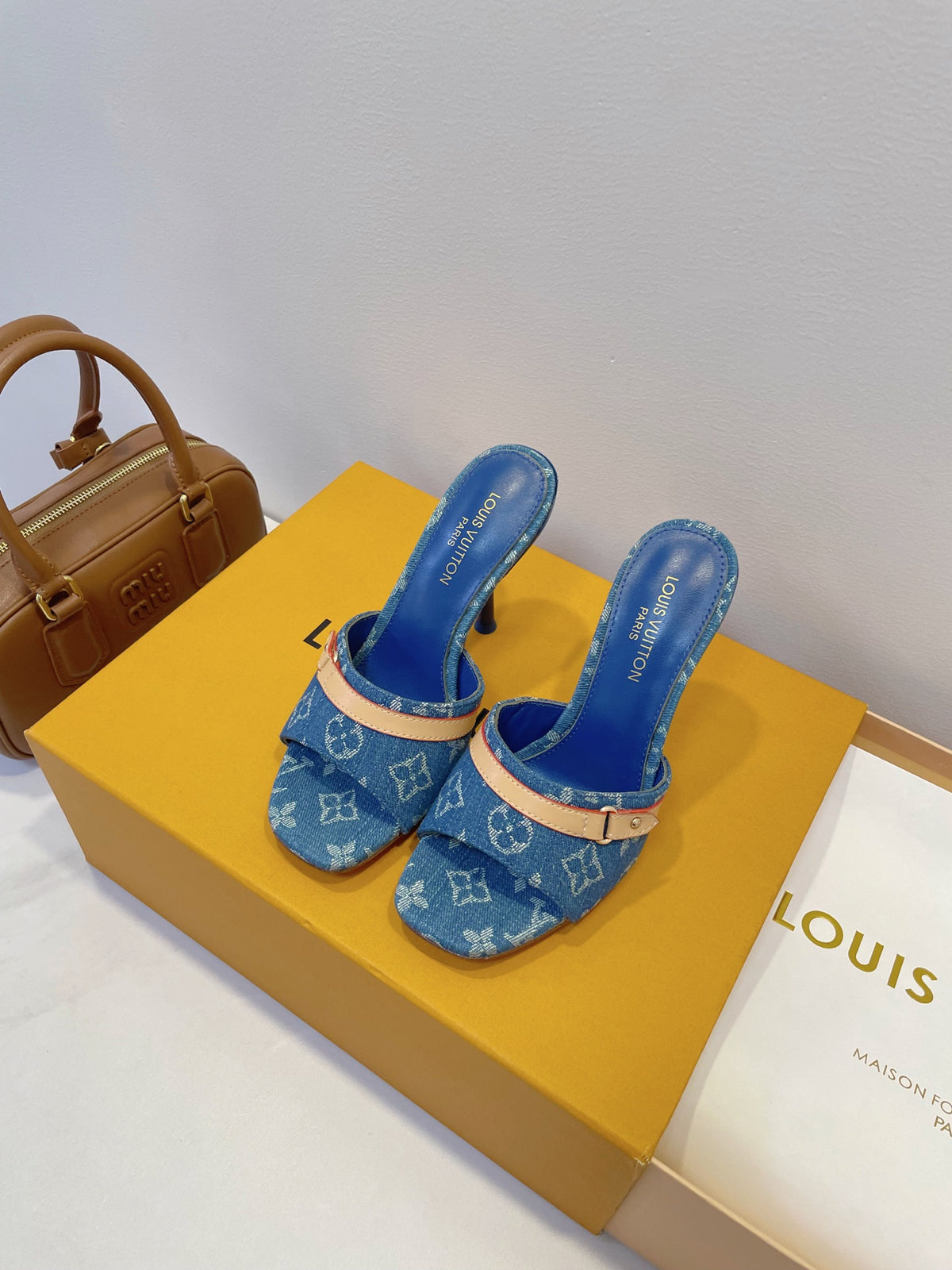 China Replica LV Women Shoes 88usd Only
