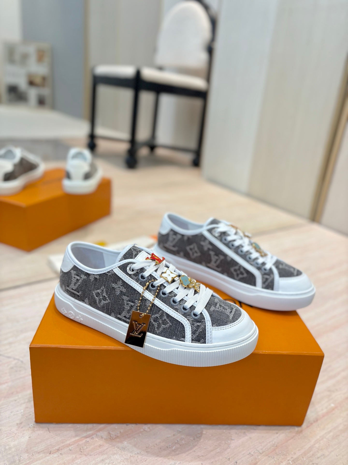 China Replica LV Women Shoes 105usd Only