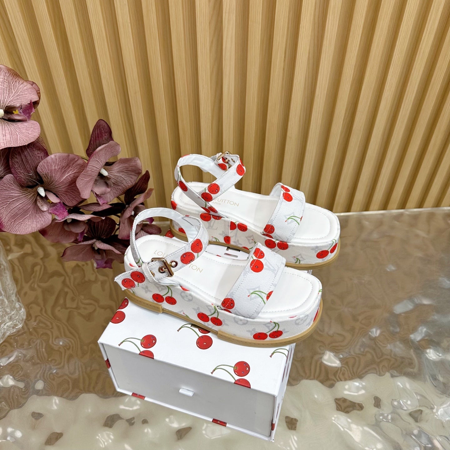 China Replica LV Women Shoes 102usd Only