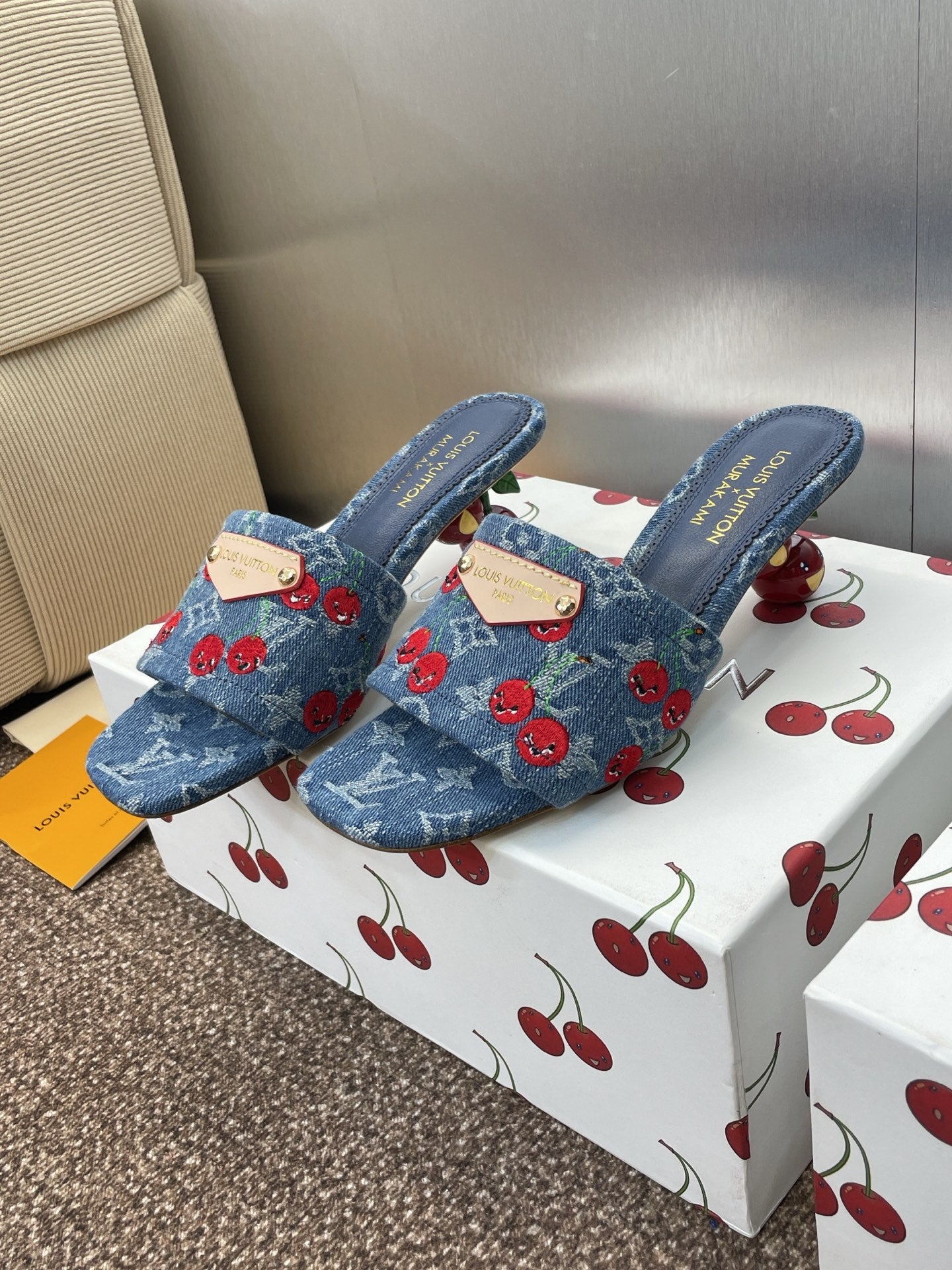 China Replica LV Women Shoes 108usd Only