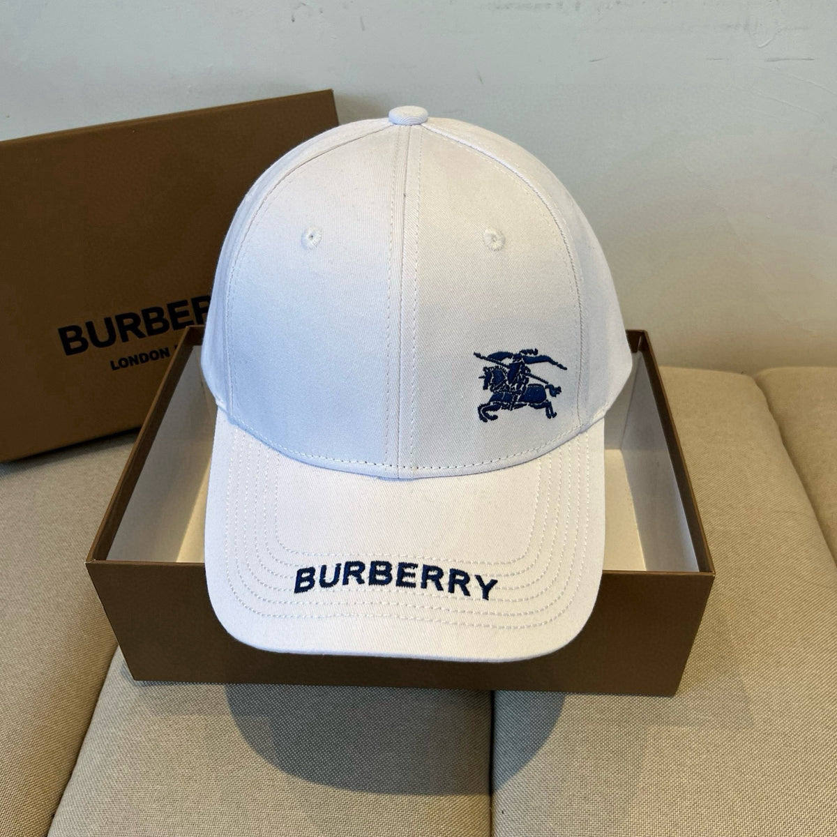 China Replica Burberry Hats 22usd Only