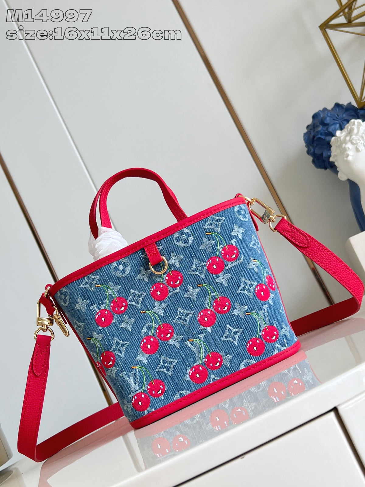China Replica LV Handbags 210usd Only