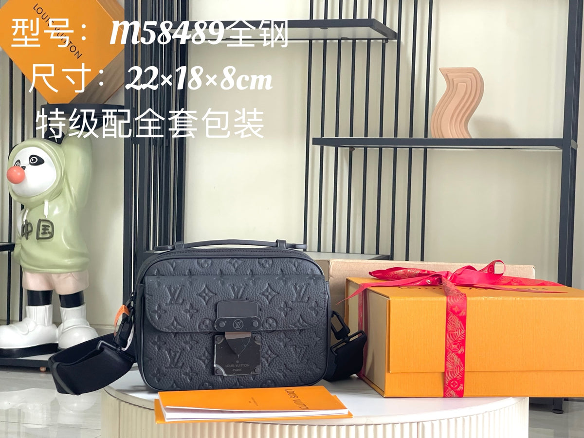 China Replica LV Handbags 330usd Only