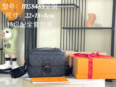 China Replica LV Handbags 330usd Only