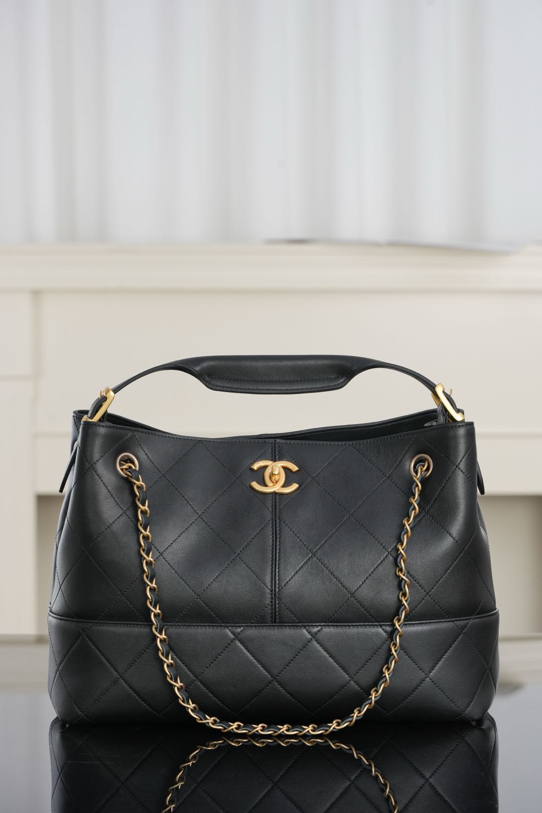 China Replica Chanel Handbags 384usd Only