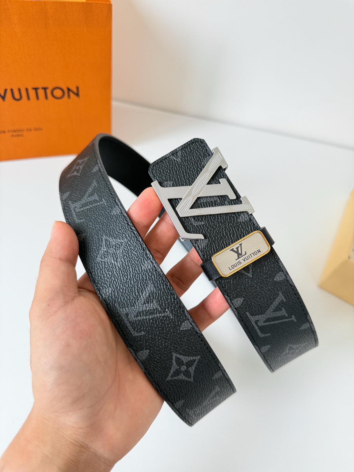 China Replica LV Belts 49usd Only