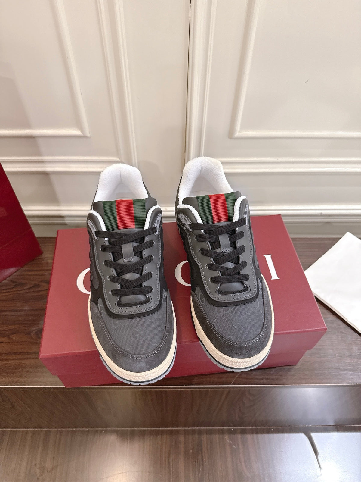 China Replica Gucci Women Shoes 108usd Only