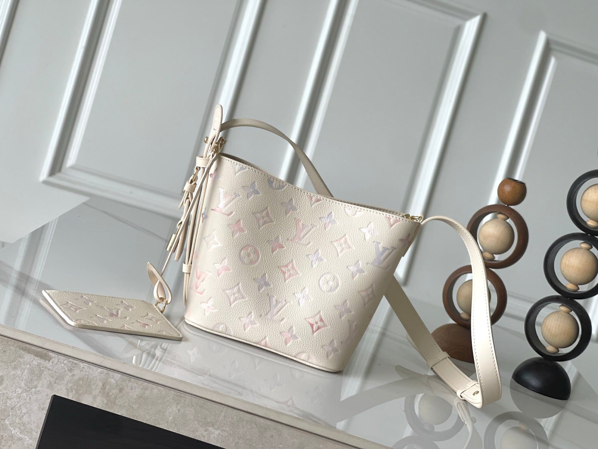 China Replica LV Handbags 153usd Only