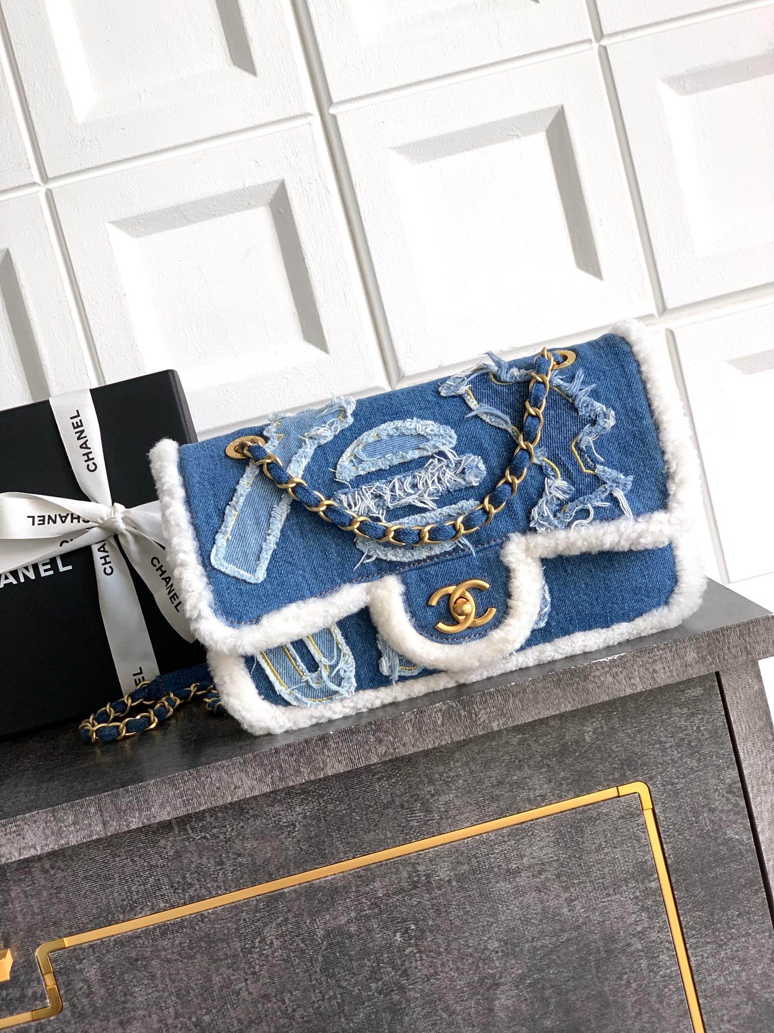 China Replica Chanel Handbags 255usd Only