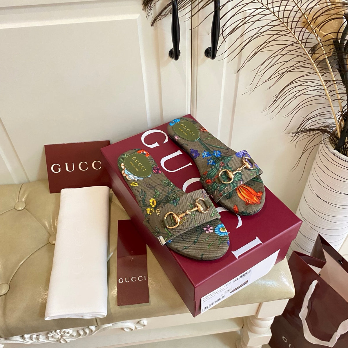 China Replica Gucci Women Shoes 98usd Only
