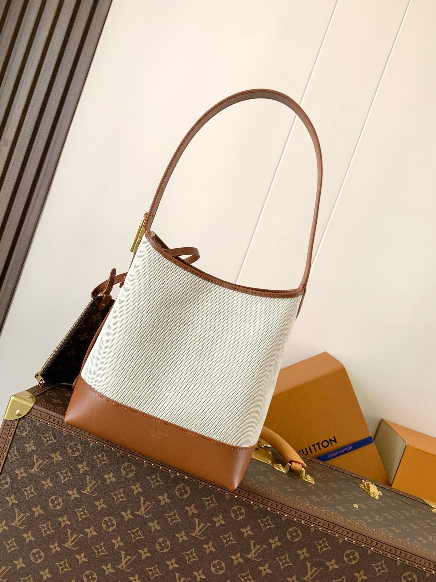 China Replica LV Handbags 165usd Only