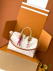 China Replica LV Handbags 270usd Only