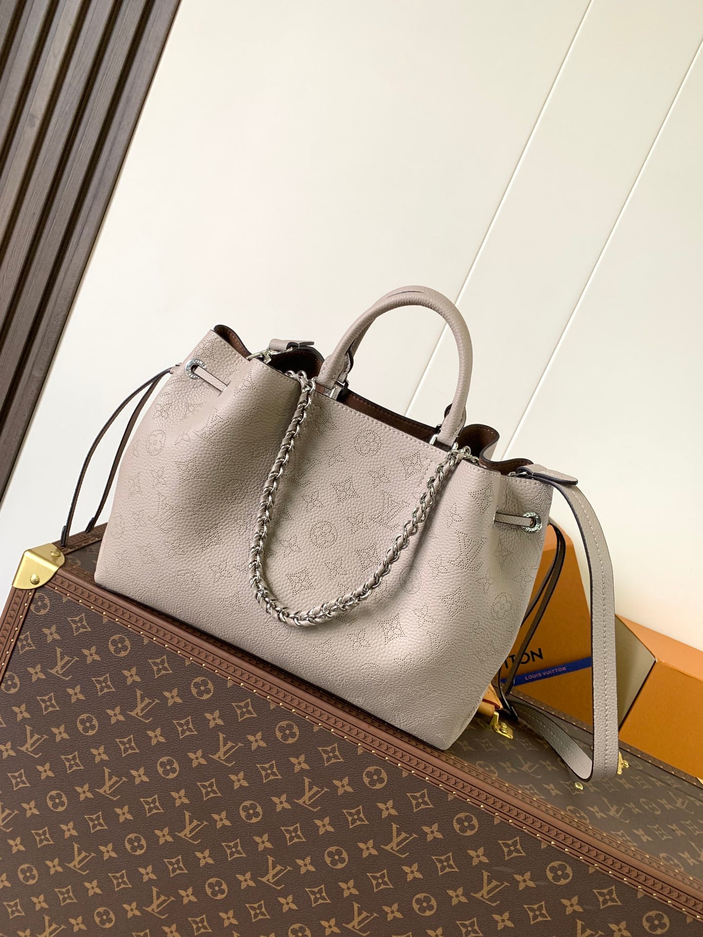 China Replica LV Handbags 189usd Only